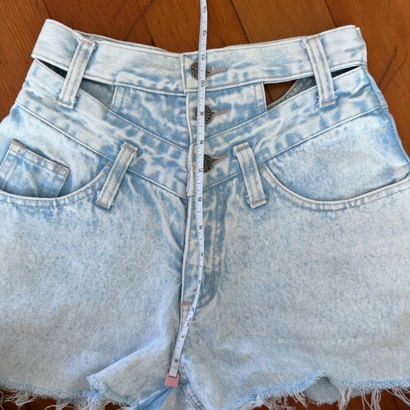 Vintage Rare Nuovo Denim Cut Out Shorts - Picture 6 of 7